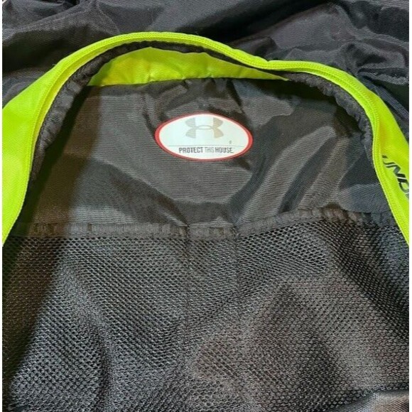 Under Armour Drawstring Backpack Black Lime Green Lightweight Gorpcore Daypack - Picture 3 of 5